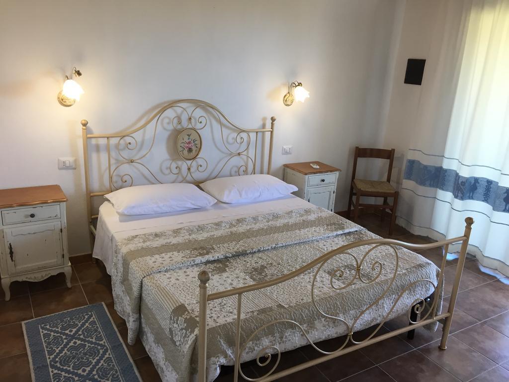 Agriturismo Mieleamaro Villa Olbia Exterior foto